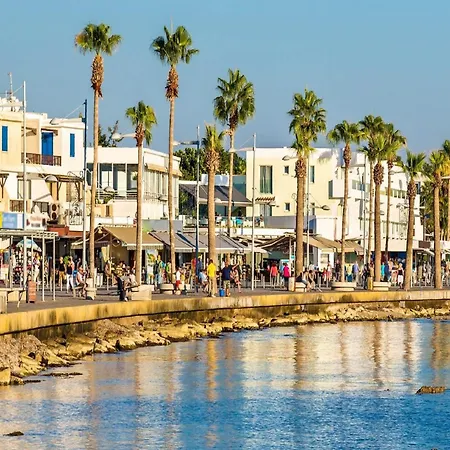 Coralia Gardens 1km From Villa Bahía de Coral