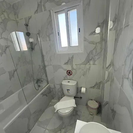 Coralia Gardens 1km From Villa *