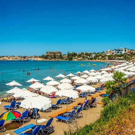 Villa Coralia Gardens 1km From *