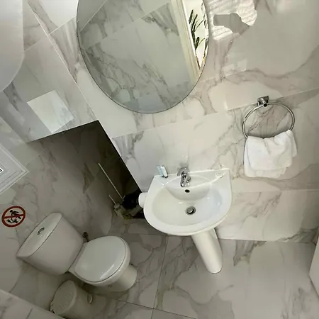 Coralia Gardens 1km From Villa Bahía de Coral