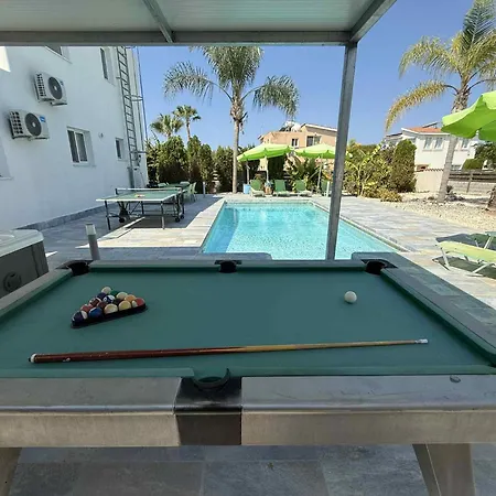 Coralia Gardens 1km From * Bahía de Coral