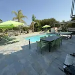 Coralia Gardens 1km From Villa *