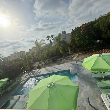 Villa Coralia Gardens 1km From Coral Bay